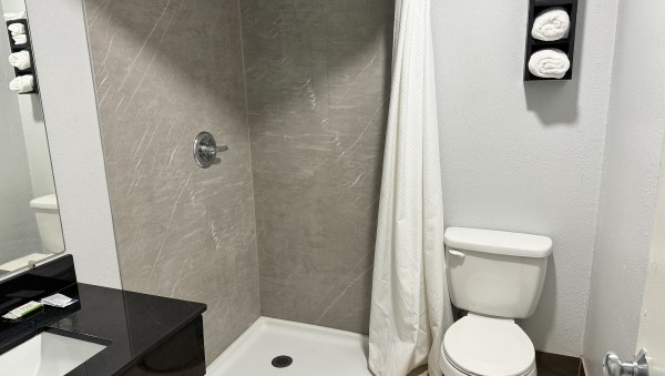 2 Double Beds Non-Smoking Photo 3